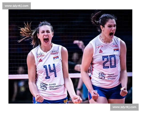 美国女排鏖战塞尔维亚决胜第五局上演巅峰对决世界级强强碰撞全场沸腾